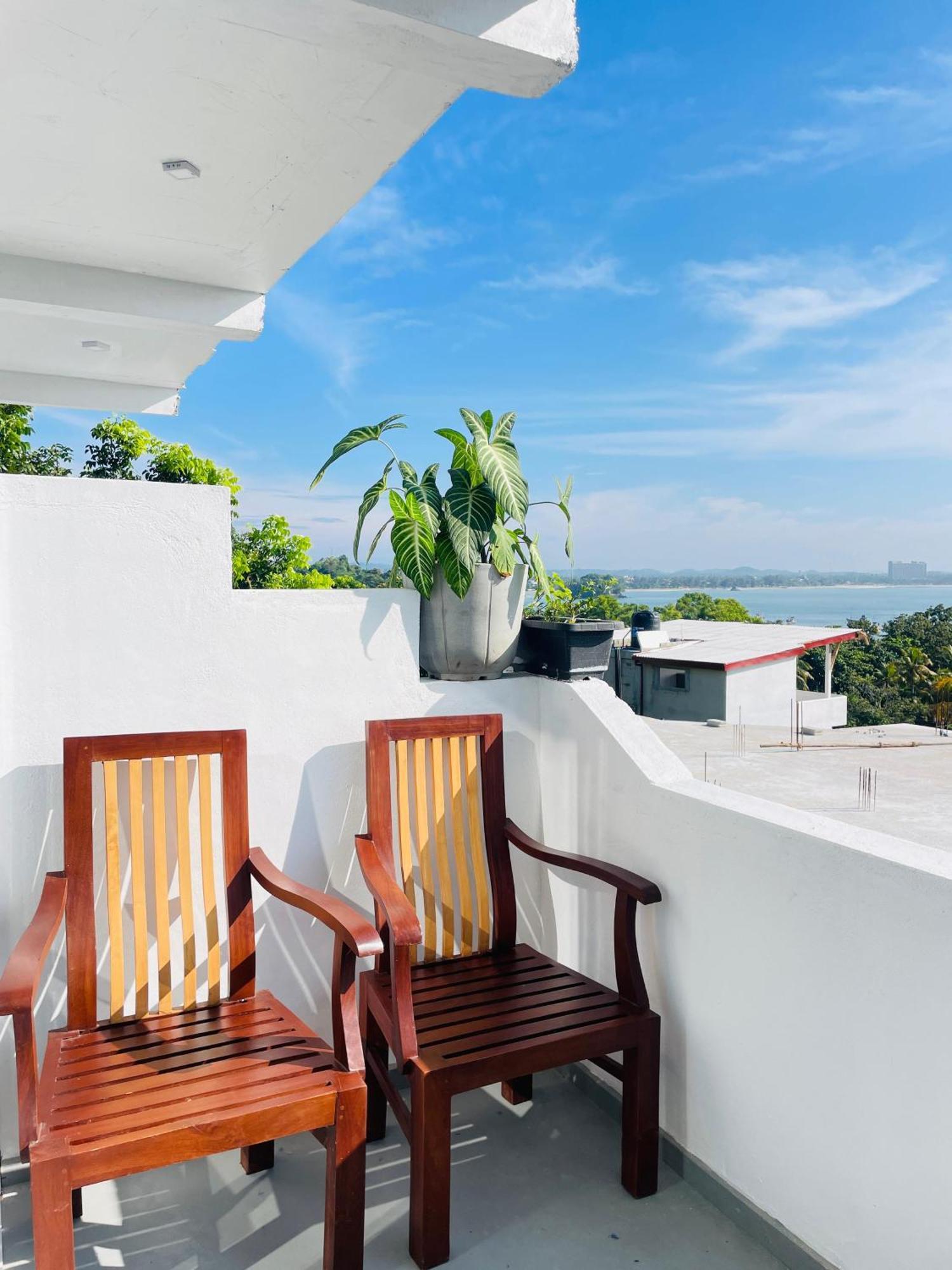 Regal Heights Hotel Weligama Exteriör bild
