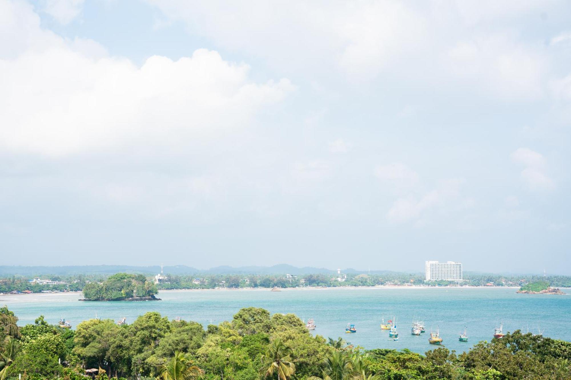 Regal Heights Hotel Weligama Exteriör bild