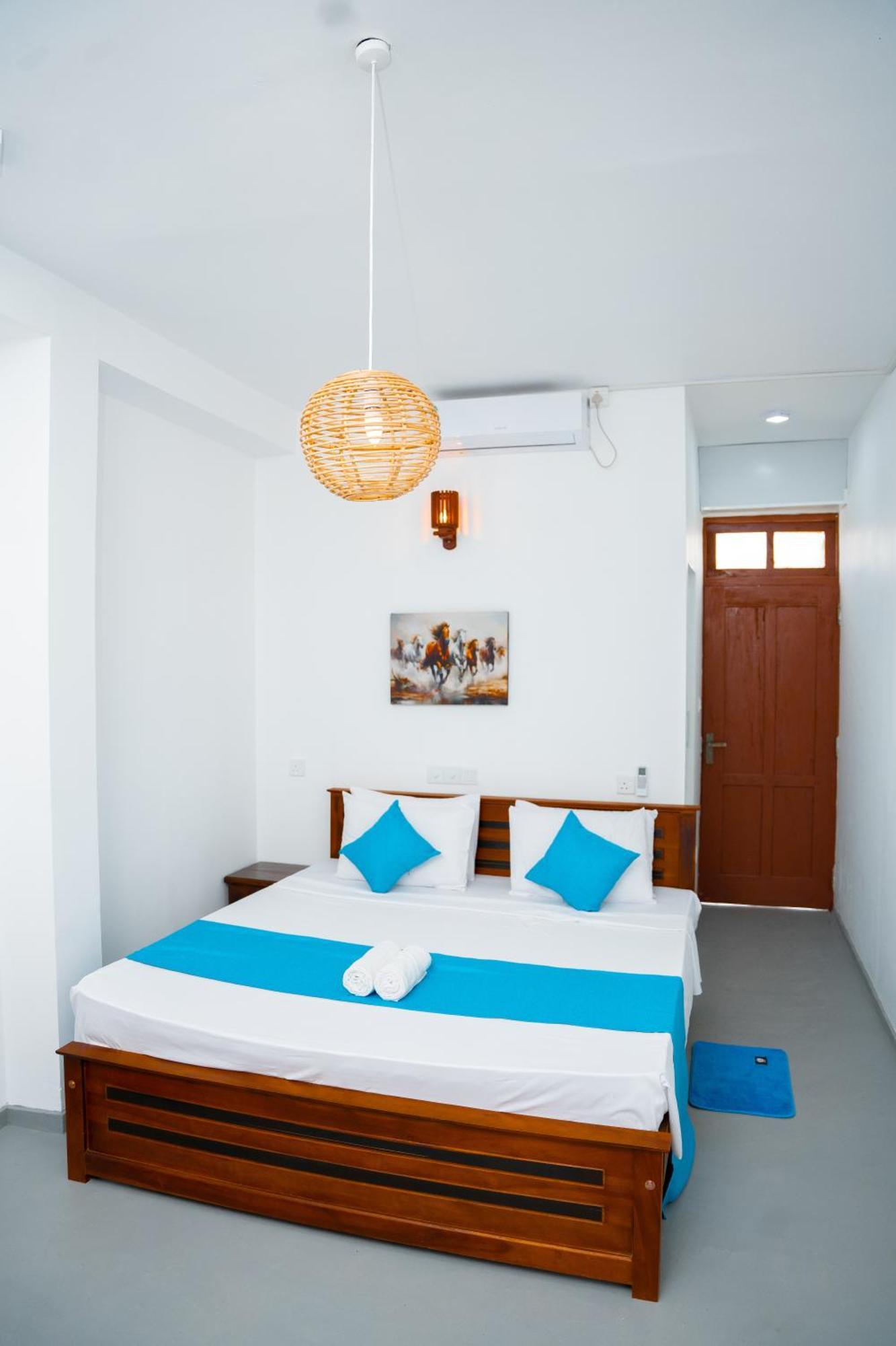 Regal Heights Hotel Weligama Exteriör bild