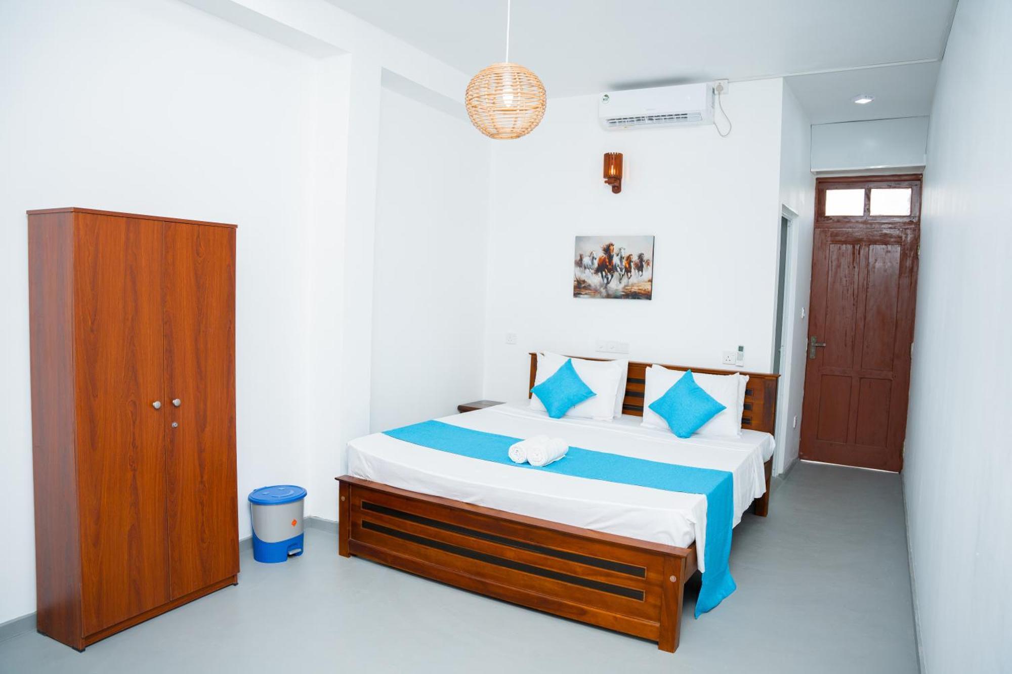 Regal Heights Hotel Weligama Exteriör bild