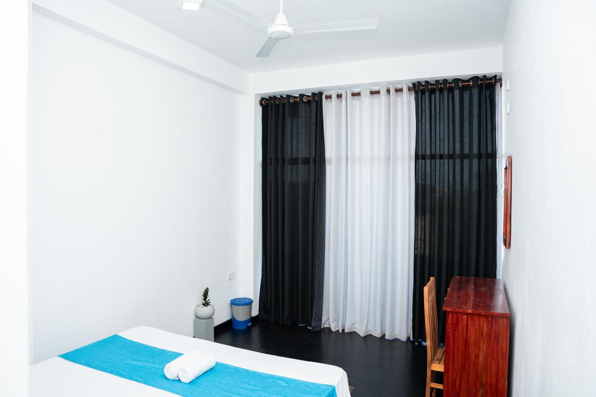Regal Heights Hotel Weligama Exteriör bild